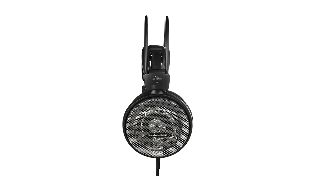 Audio-Technica ATH-AD700X по цене 30 990.00 ₽