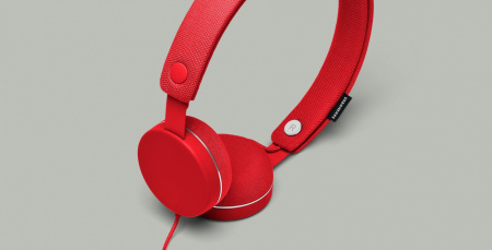 URBANEARS HUMLAN Tomato по цене 3 490 руб.